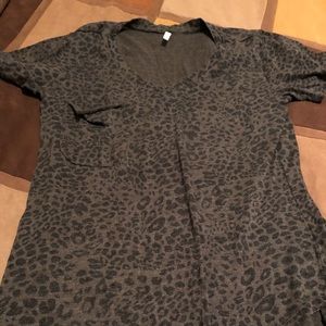 Ladies boutique top only worn a couple of times